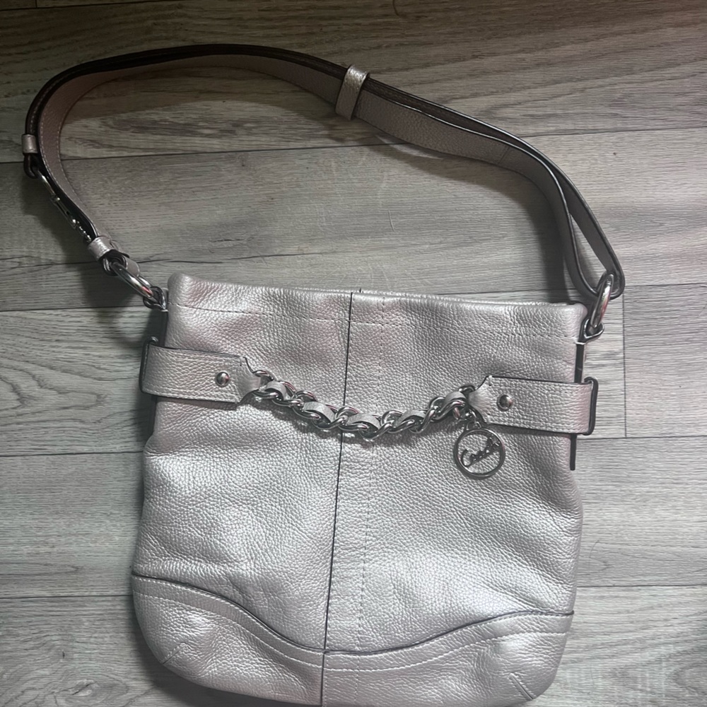 Coach Chain Duffle F19722 Shoulder Bag Purse Metallic Pebbled With charm